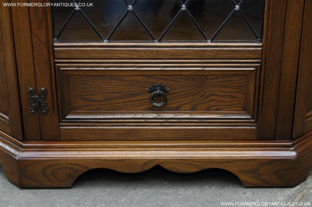 Image 27 of OLD CHARM STYLE OAK TV HI FI DVD CD STAND TABLE CABINET