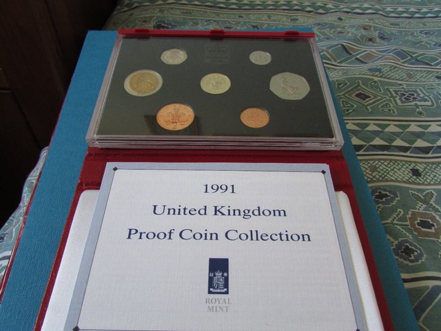Preview of the first image of 1991 ROYAL MINT DELUXE PROOF SET..