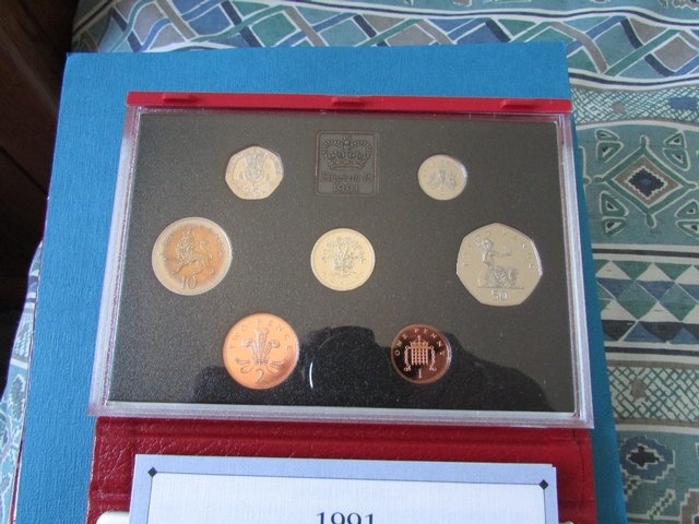 Image 2 of 1991 ROYAL MINT DELUXE PROOF SET.