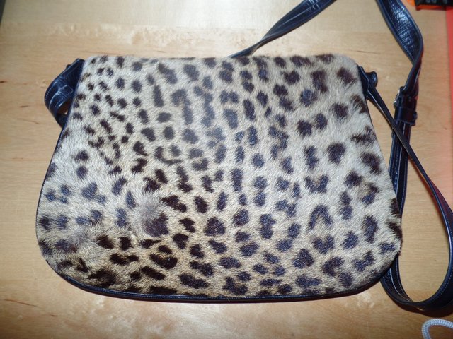 Image 3 of Genuine African 1950's Real fur Handbag
