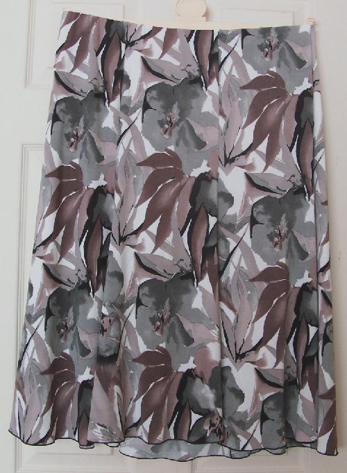 Preview of the first image of Pretty Ladies panel skirt by Charlotte Gold - sz 22  B23.