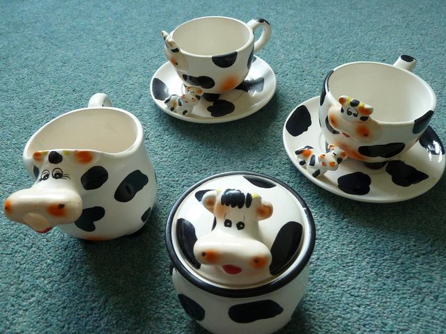 Preview of the first image of Novelty Cow design tea set.