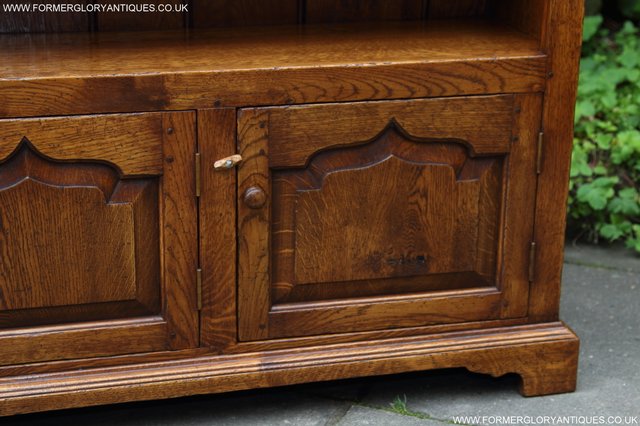 Image 15 of TITCHMARSH GOODWIN STYLE OAK OPEN BOOKCASE CD DVD CABINET
