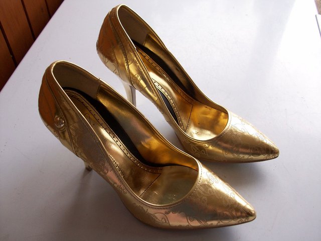 Image 2 of Babyphat GOLD EMBROIDER EFFECT STILETTO SHOES US7B UK5 GC