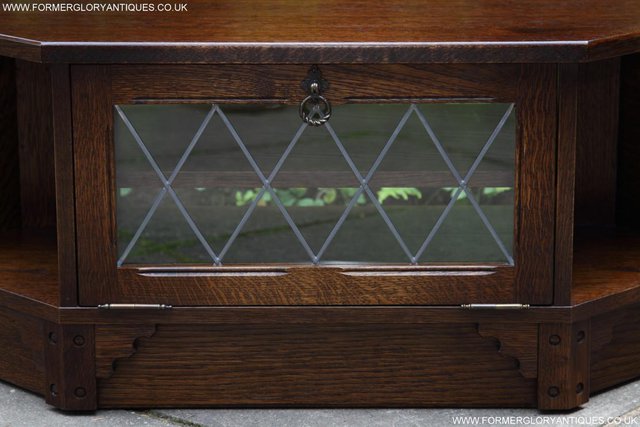 Image 18 of OLD MILL / CHARM OAK CORNER TV HI FI DVD STAND TABLE CABINET