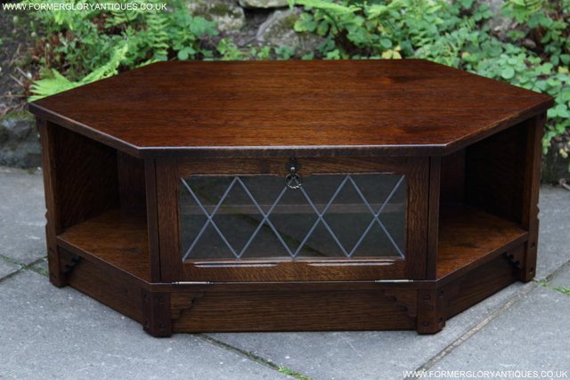 Image 23 of OLD MILL / CHARM OAK CORNER TV HI FI DVD STAND TABLE CABINET