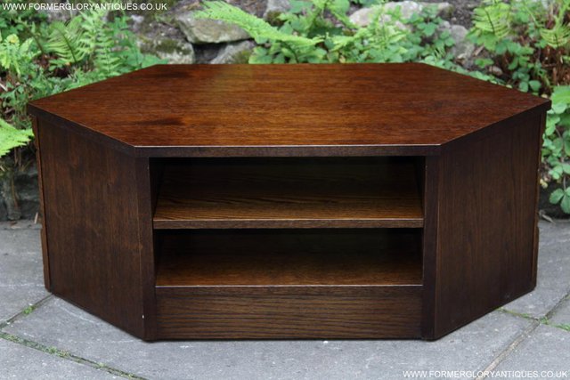 Image 27 of OLD MILL / CHARM OAK CORNER TV HI FI DVD STAND TABLE CABINET