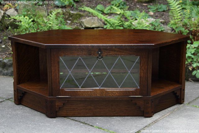 Image 29 of OLD MILL / CHARM OAK CORNER TV HI FI DVD STAND TABLE CABINET