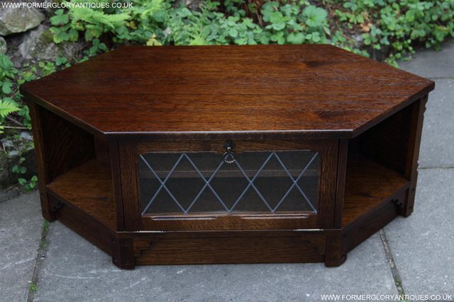 Image 40 of OLD MILL / CHARM OAK CORNER TV HI FI DVD STAND TABLE CABINET