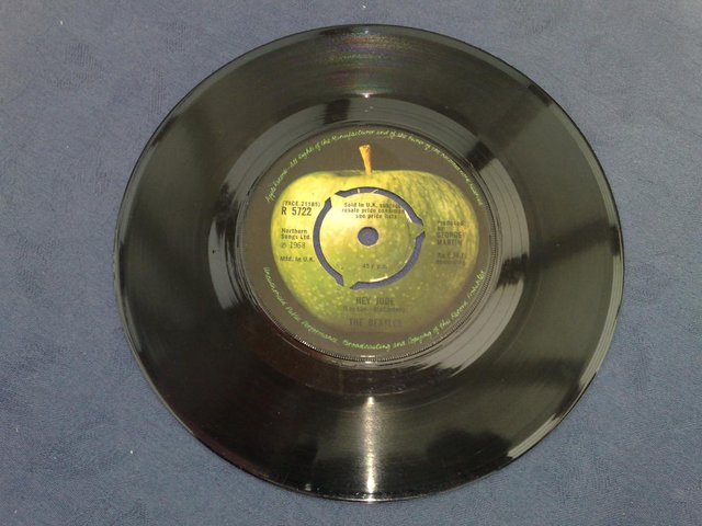 Image 3 of Beatles Hey Jude Rare Phillips 3 Prong Press Single