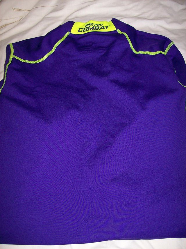 Image 3 of Nike Pro-Combat Dri-Fit Sports Base Layer Top. New C209