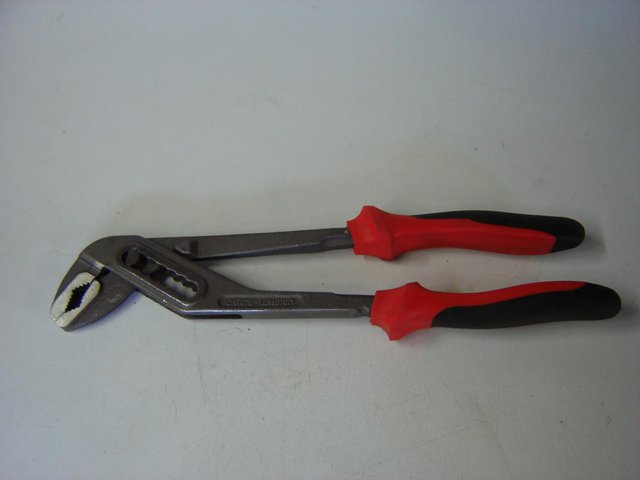 Preview of the first image of Pliers 12" (300 mm) water pump pliers (NEW & UNUSED).