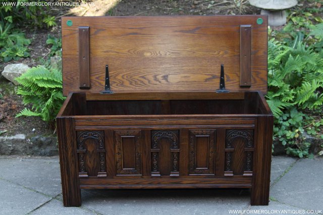 Image 36 of OLD CHARM LIGHT OAK BLANKET TOY BOX RUG CHEST COFFEE TABLE