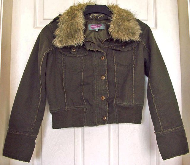 Preview of the first image of LADIES SHORT STYLE KHAKI JACKET WITH FUR COLLAR - SZ XS B5.