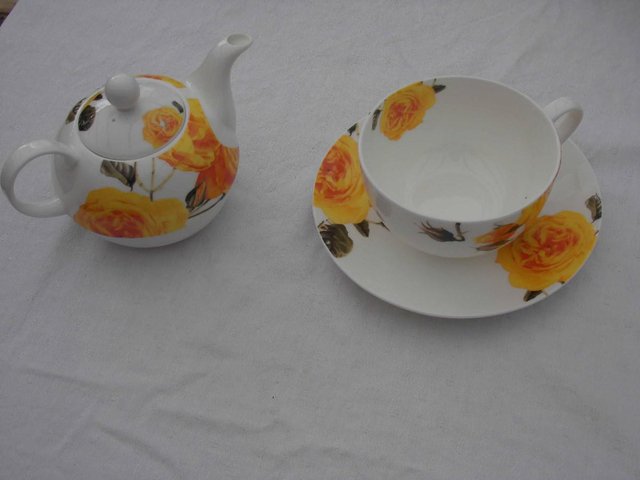 Preview of the first image of Tea for one - 3 piece teapot set £6.