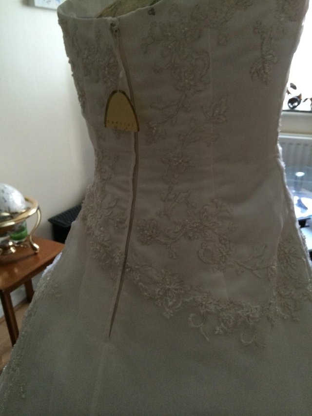 Image 3 of BRAND NEW ROMANTICA WEDDING DRESS
