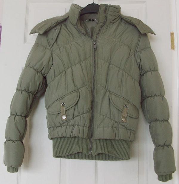 Preview of the first image of GORGEOUS LADIES KHAKI FUR LINED HOODED JACKET - SZ 8   B3.