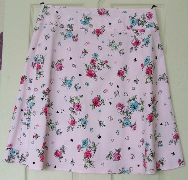 Preview of the first image of GORGEOUS LADIES PINK FLOWERED SKIRT - SZ 16 B3.