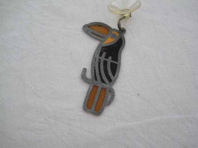 Image 2 of Stained glass hanger - toucan