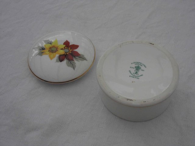 Image 2 of round china box with lid