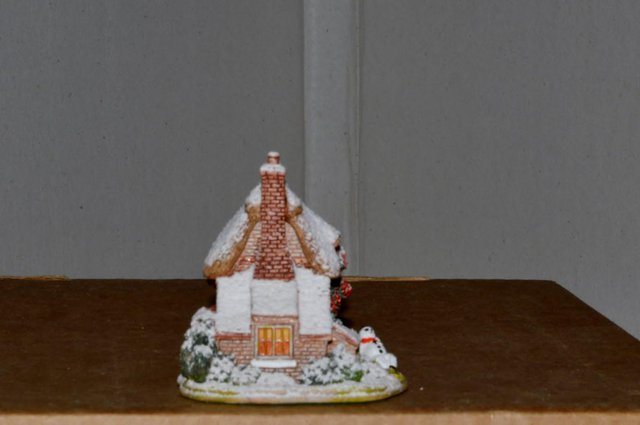 Image 2 of Lilliput Lane - Chill out