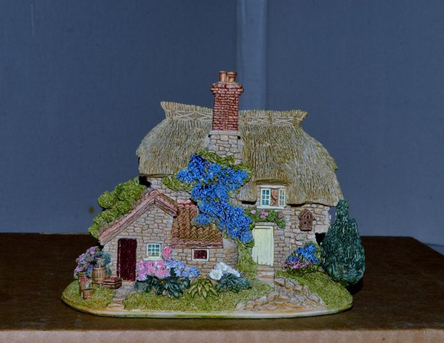 Preview of the first image of Lilliput Lane - Cider Apple Cottage.