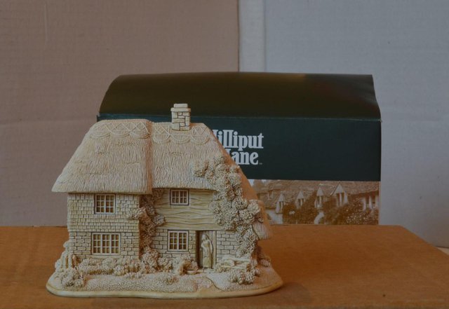 Image 2 of Lilliput Lane - From Me to You(P.Y.O)