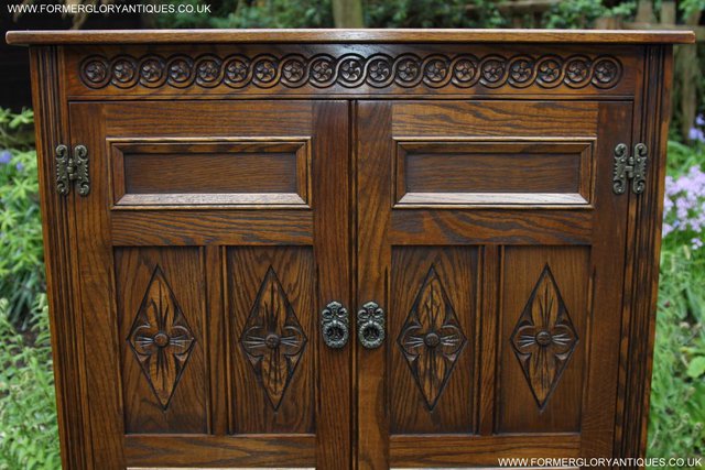 Image 28 of AN OLD CHARM LIGHT OAK WINE DRINKS COCKTAIL CABINET CUPBOARD