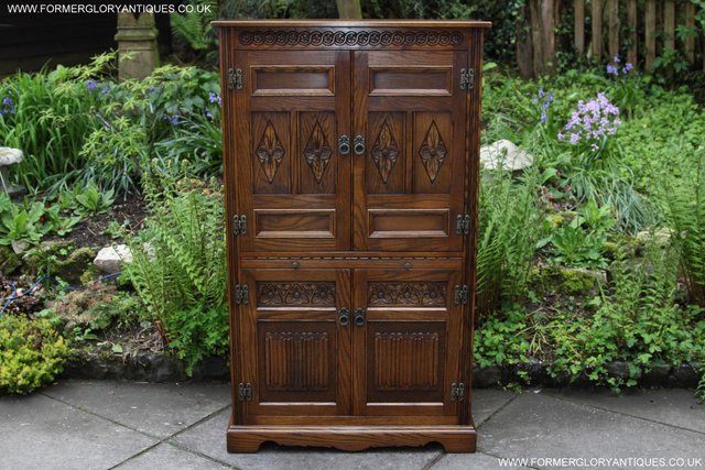 Image 57 of AN OLD CHARM LIGHT OAK WINE DRINKS COCKTAIL CABINET CUPBOARD