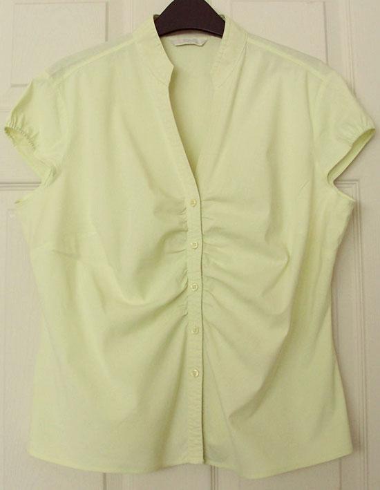Preview of the first image of PRETTY LADIES SHORT SLEEVE BLOUSE BY M&S - SZ 16 B6.