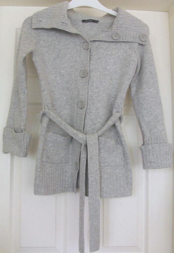 Preview of the first image of GORGEOUS LADIES GREY CARDIGAN BY ATMOSPHERE SZ 12 B10.
