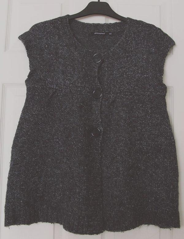 Preview of the first image of PRETTY GREY KNITTED SLEEVELESS TOP BY ATMOSPHERE SZ 12   B13.