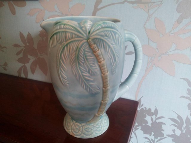 Image 3 of Beswick palm vase 1074 blue collectable