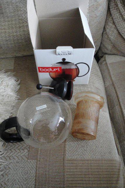 Image 2 of Bodum Teapot. Used. Has a 'cage' inside for tea-leaves
