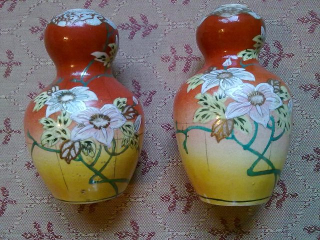 Image 2 of Satsuma vases,Pair