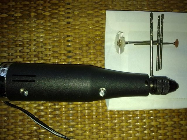Image 3 of 12 volt Zircon drill
