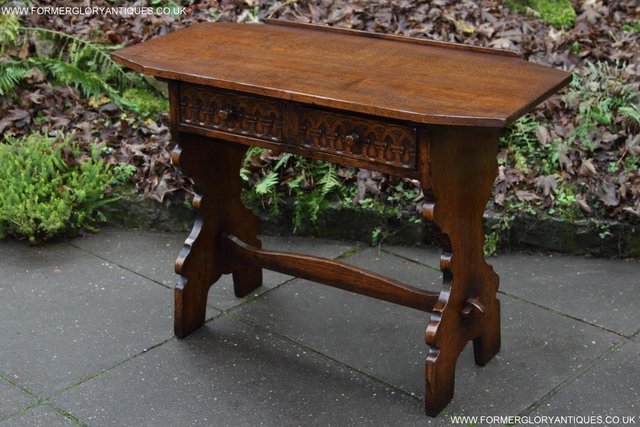 Image 25 of TITCHMARSH & GOODWIN CARVED OAK TWO DRAWER HALL / SIDE TABLE