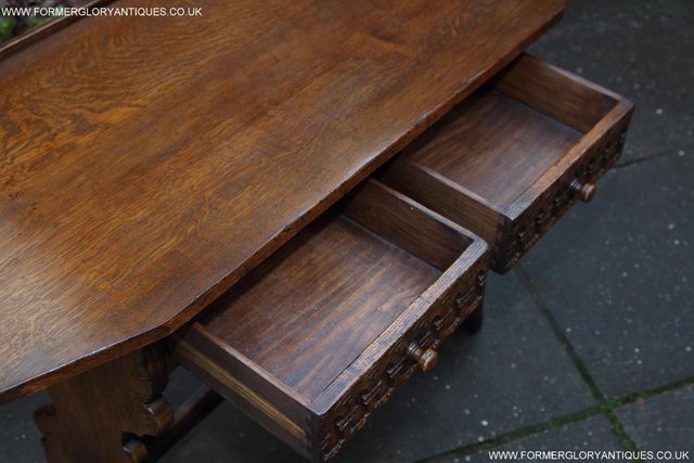 Image 36 of TITCHMARSH & GOODWIN CARVED OAK TWO DRAWER HALL / SIDE TABLE