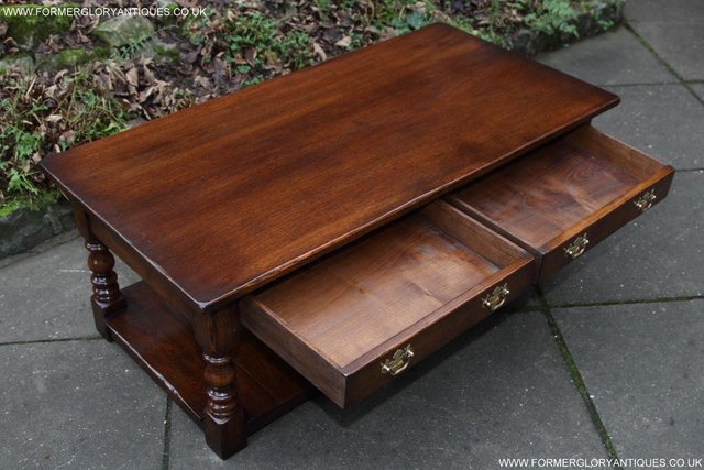 Image 27 of A TITCHMARSH GOODWIN STYLE OAK COFFEE PHONE SIDE LAMP TABLE