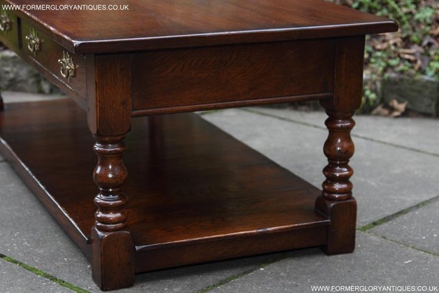 Image 29 of A TITCHMARSH GOODWIN STYLE OAK COFFEE PHONE SIDE LAMP TABLE