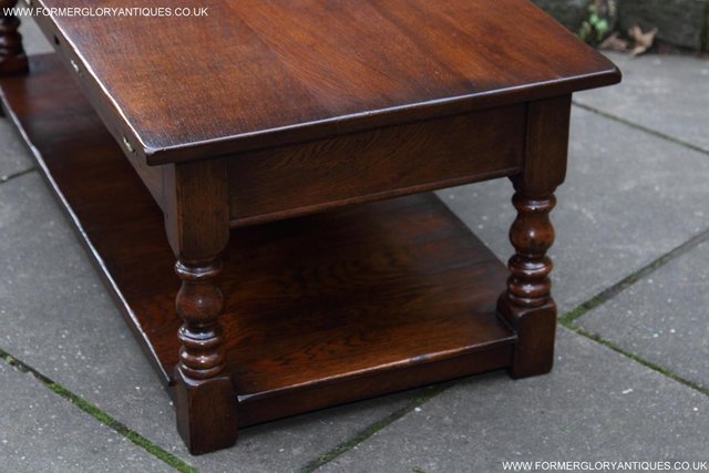 Image 38 of A TITCHMARSH GOODWIN STYLE OAK COFFEE PHONE SIDE LAMP TABLE