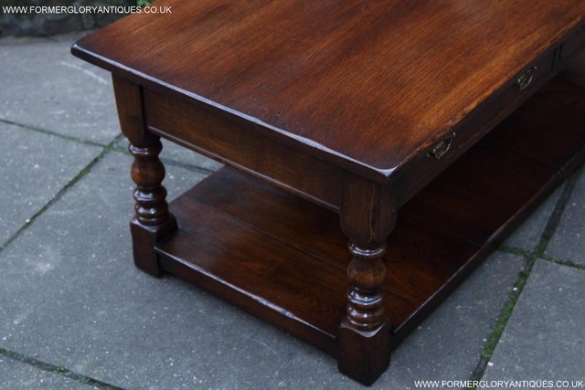 Image 43 of A TITCHMARSH GOODWIN STYLE OAK COFFEE PHONE SIDE LAMP TABLE