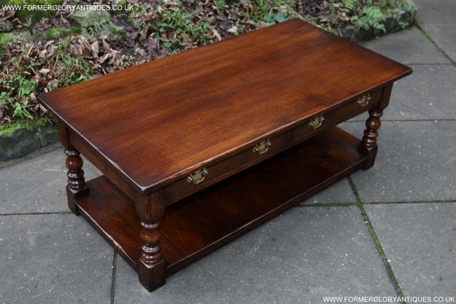 Image 45 of A TITCHMARSH GOODWIN STYLE OAK COFFEE PHONE SIDE LAMP TABLE