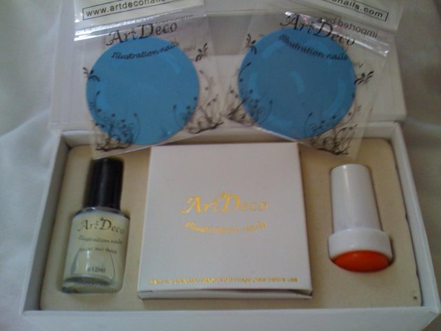 Preview of the first image of French Nail Art Kit.