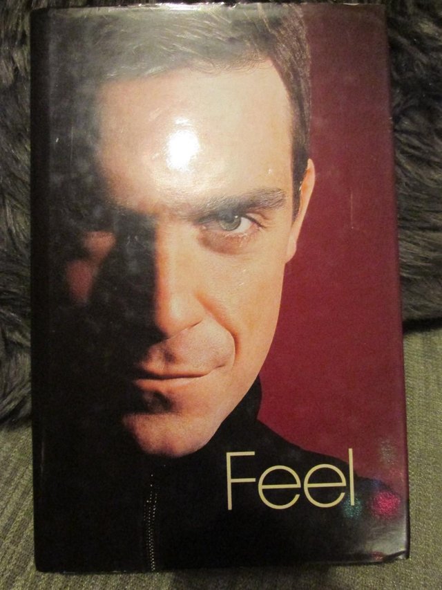 Image 3 of ROBBIE WILLIAMS HAND SIGNED BOOK