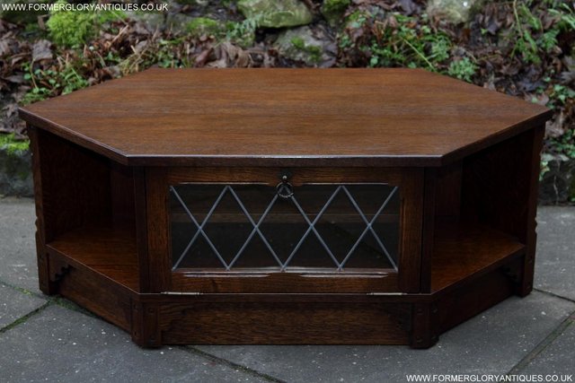 Preview of the first image of OLD MILL / CHARM DARK OAK TV HI FI CD STAND TABLE CABINET.