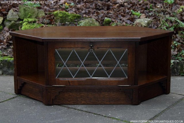 Image 6 of OLD MILL / CHARM DARK OAK TV HI FI CD STAND TABLE CABINET