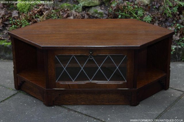 Image 11 of OLD MILL / CHARM DARK OAK TV HI FI CD STAND TABLE CABINET