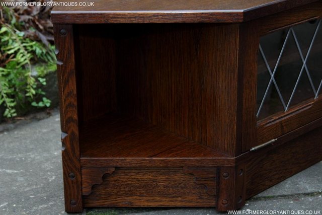 Image 14 of OLD MILL / CHARM DARK OAK TV HI FI CD STAND TABLE CABINET