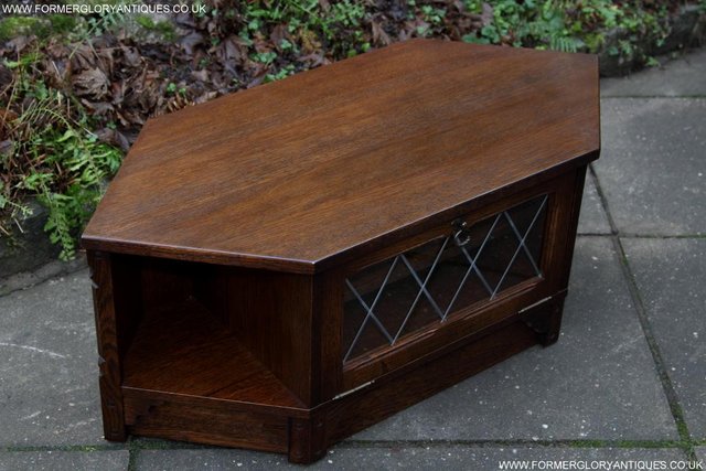 Image 19 of OLD MILL / CHARM DARK OAK TV HI FI CD STAND TABLE CABINET